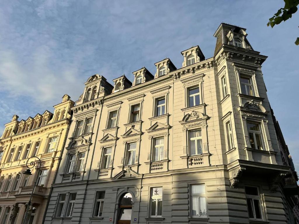 Residence Polonia Karlovy Vary Exterior foto